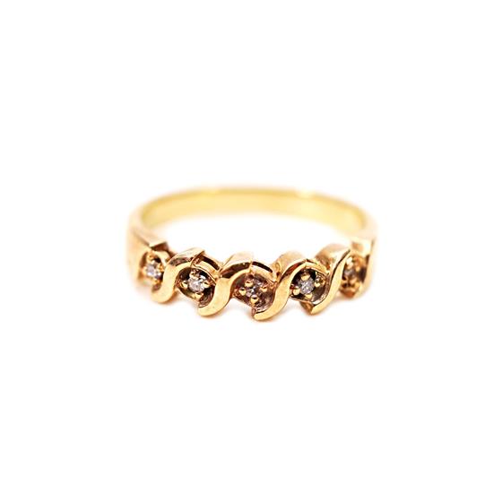 Zlatý prsten s diamanty                                                                                      