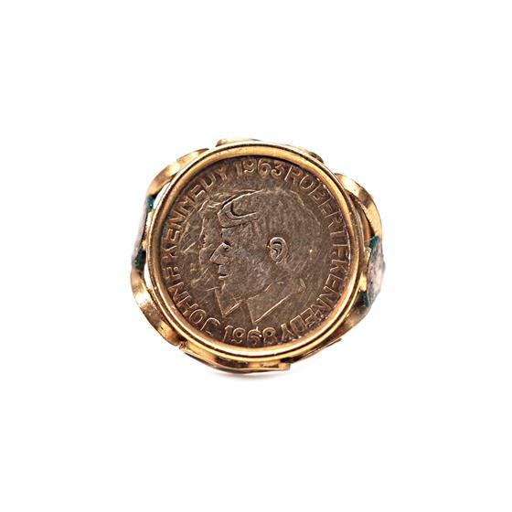 Zlatý prsten s mincí                                                                                        
