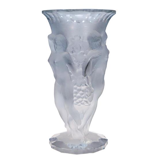 Váza s figurálním motivem