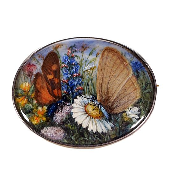 Stříbrná brož s malbou motýlů