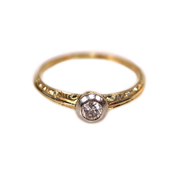 Zlatý prsten s briliantem 