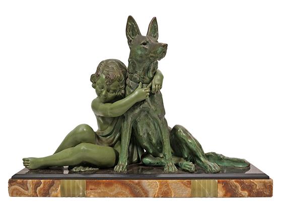 Velká socha art deco - holčička s vlčákem 