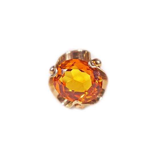 Zlatý prsten s oranžovým kamenem